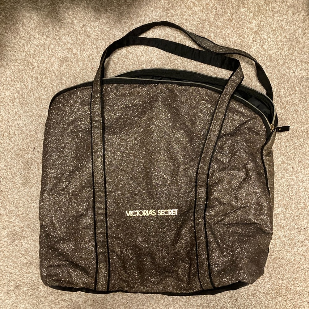 VS overnight bag